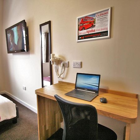 Central Hotel Gloucester By Roomsbooked Bagian luar foto
