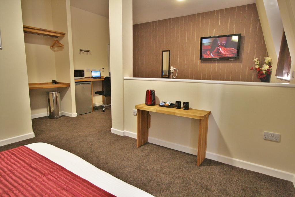 Central Hotel Gloucester By Roomsbooked Bagian luar foto